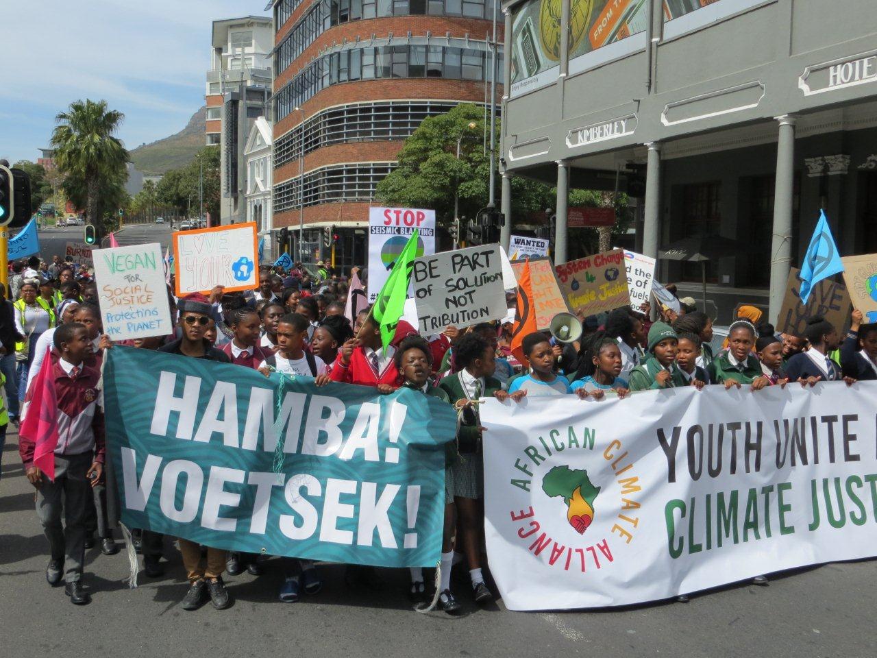 Climate activists call for “system change” – Elitsha