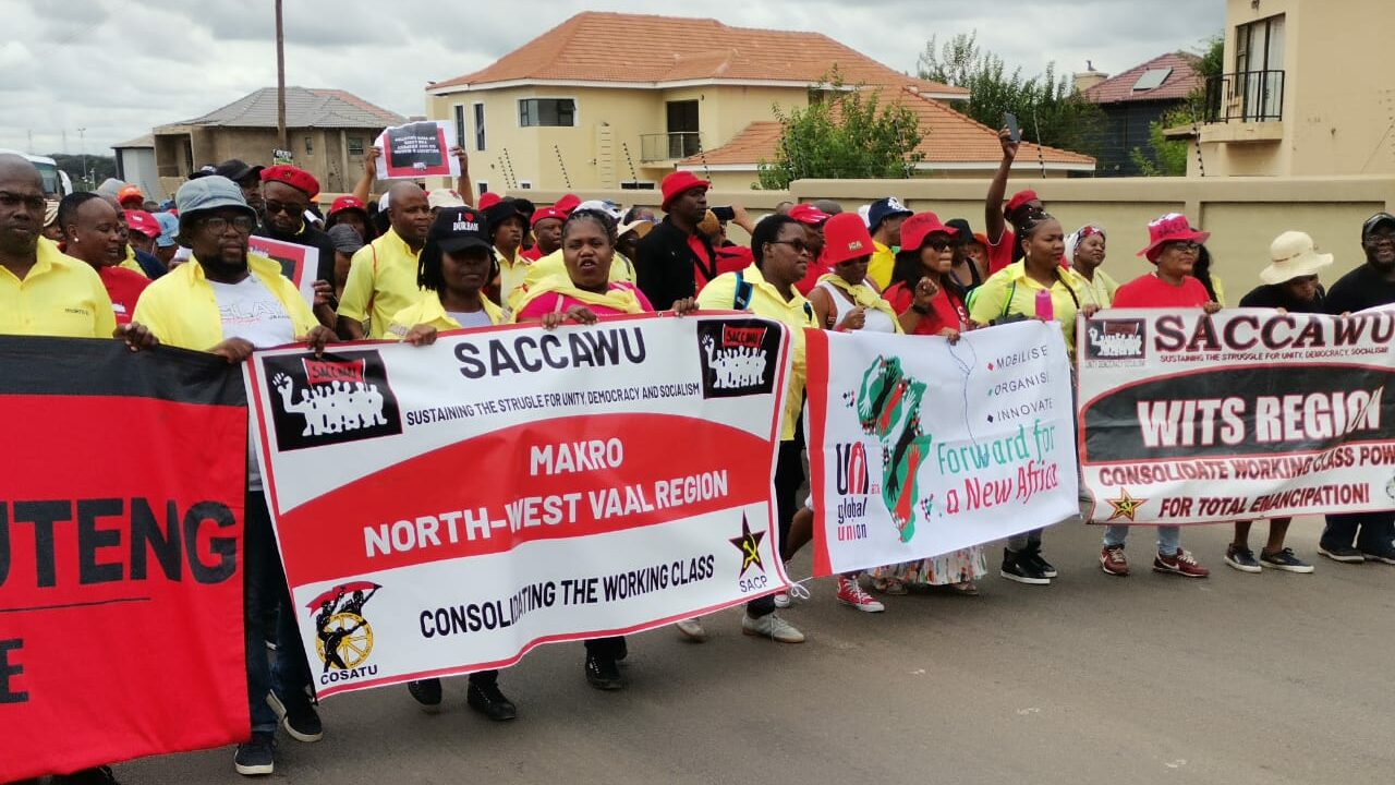 Strike at Makro to spread to other Walmartowned stores Elitsha